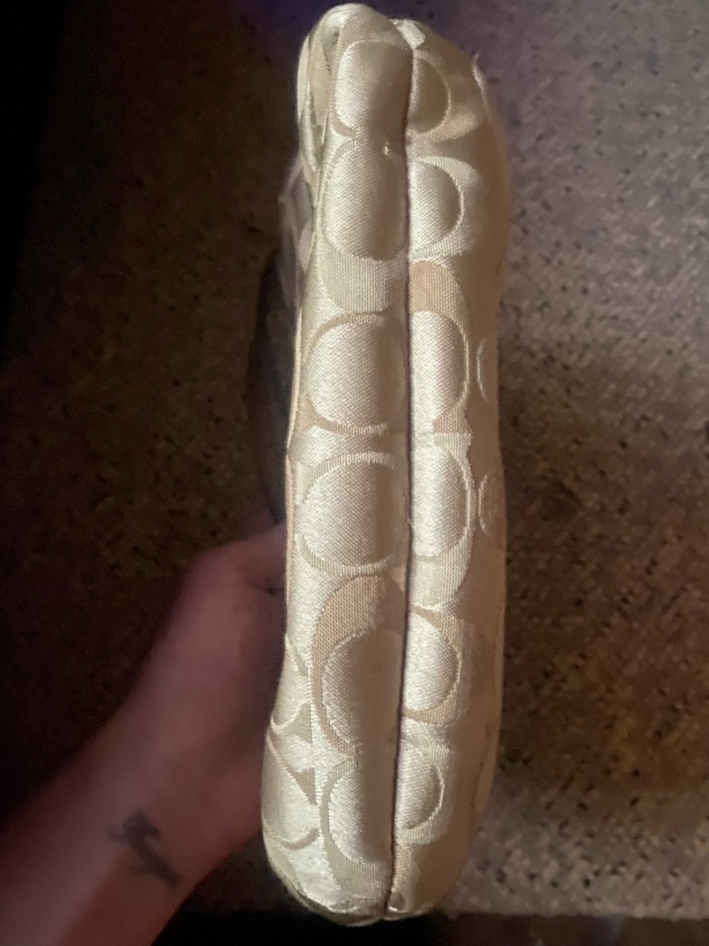 (Y2K) COACH- Shimmering Champagne Vintage Signature Pleated Demi/ Baguette - Picture 10 of 15